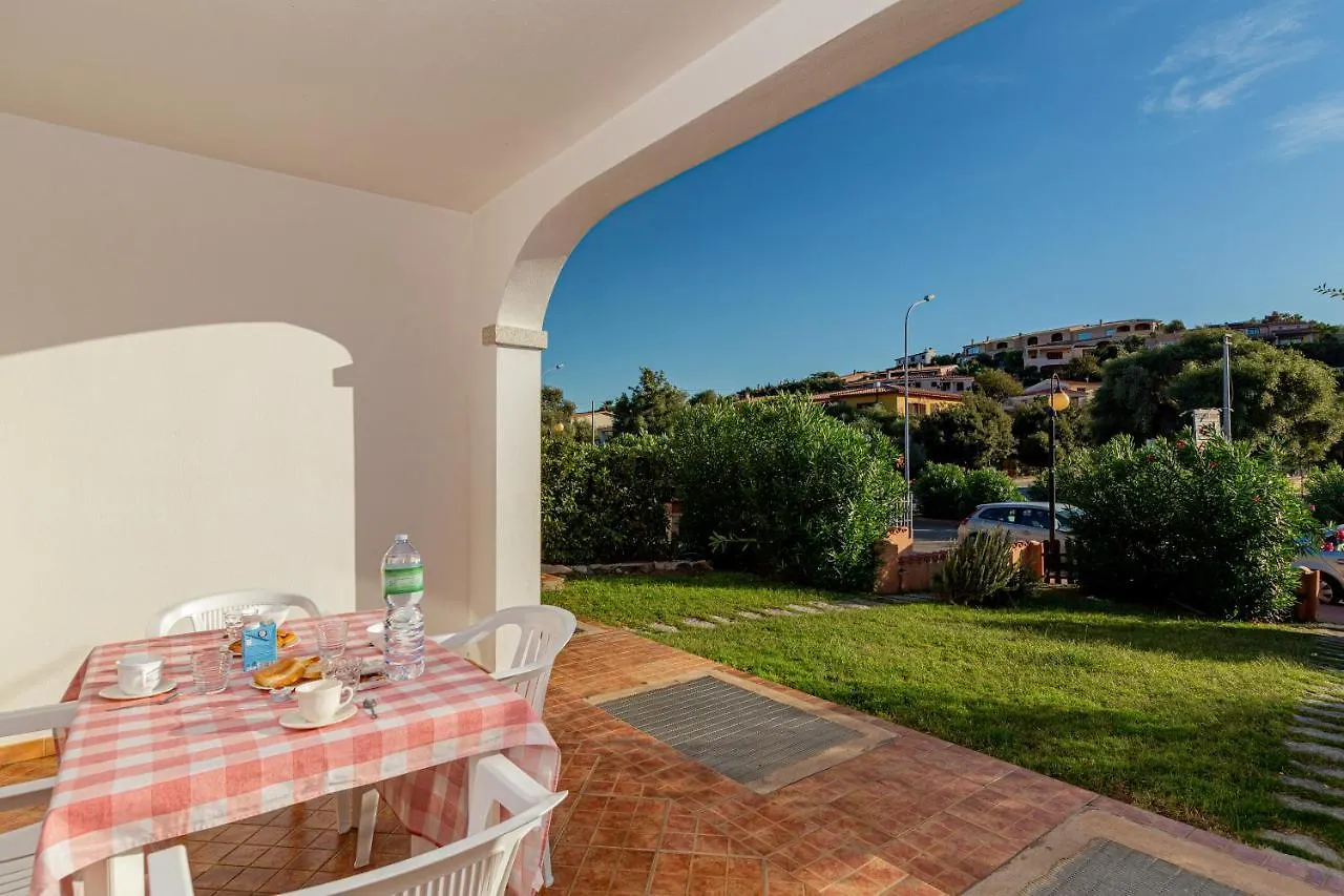 Appartamento Trilocale Vicino Al Centro Di San Teodoro San Teodoro  Italy
