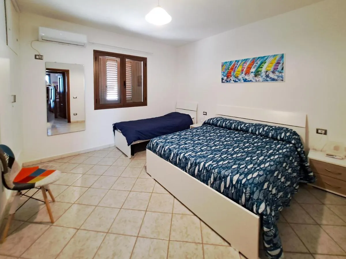 Apartment Appartamento Trilocale Vicino Al Centro Di San Teodoro San Teodoro  Italy