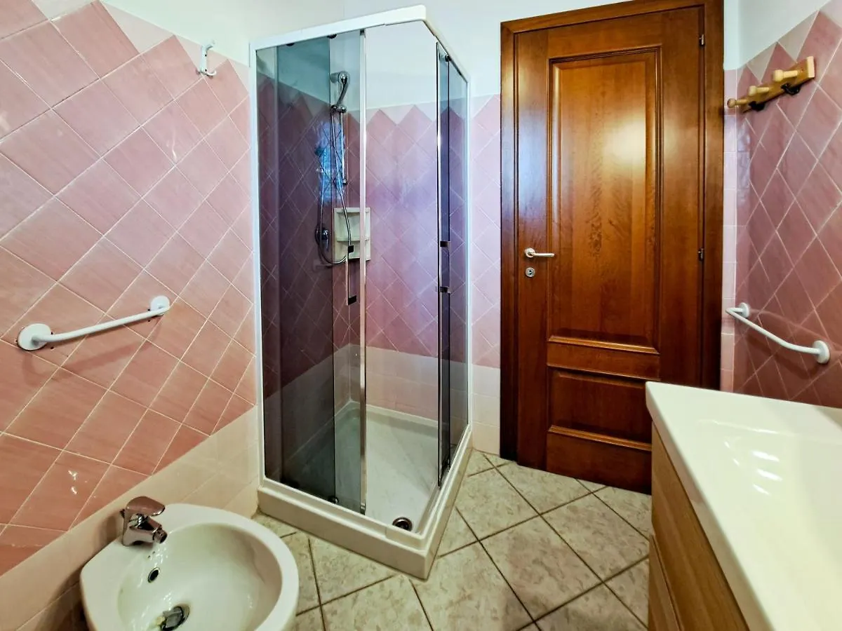 Apartment Appartamento Trilocale Vicino Al Centro Di San Teodoro San Teodoro